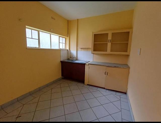2 BEDROOM PROPERTY TO RENT IN PRETORIA WEST